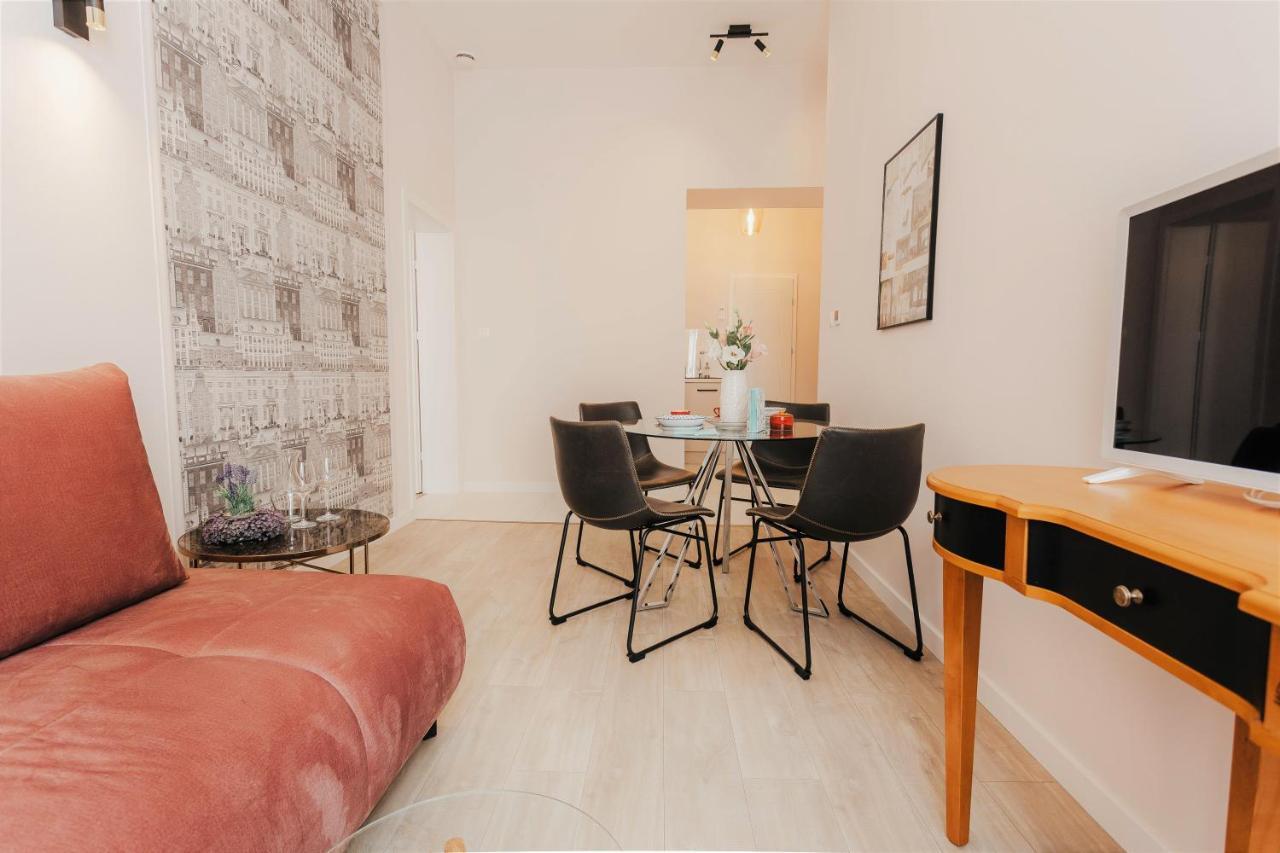 Delux Apartament Oldtown Kochanowskiego 30 คราคูฟ ภายนอก รูปภาพ